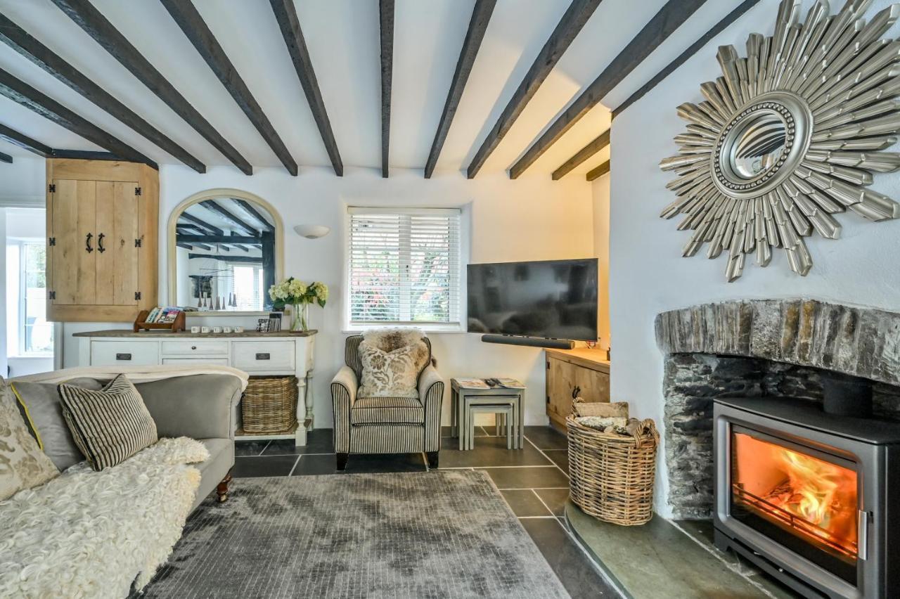 A Superb Bijou Retreat With Jacuzzi Near An Excellent Village Pub Yelverton Exteriör bild