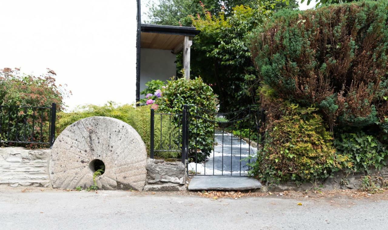 A Superb Bijou Retreat With Jacuzzi Near An Excellent Village Pub Yelverton Exteriör bild
